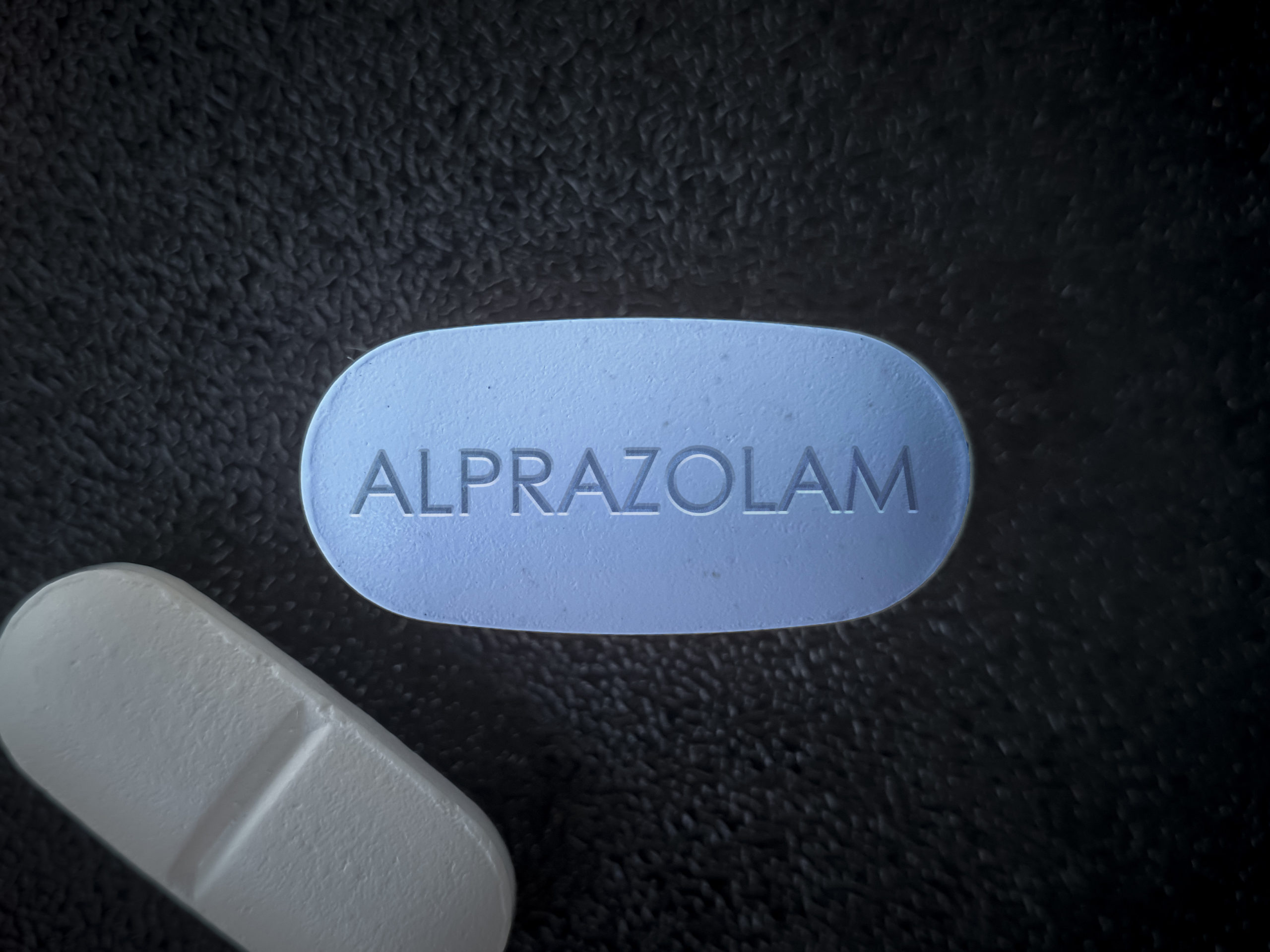 blue alprazolam pill